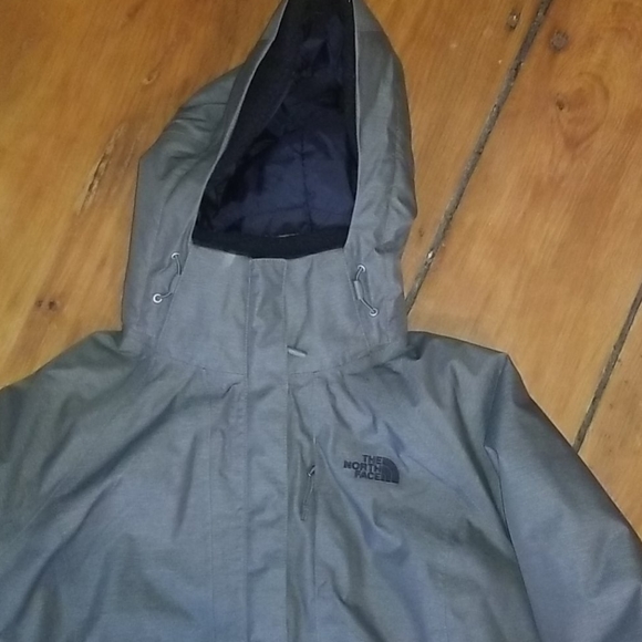 The north face winter jacket. - Picture 2 of 7